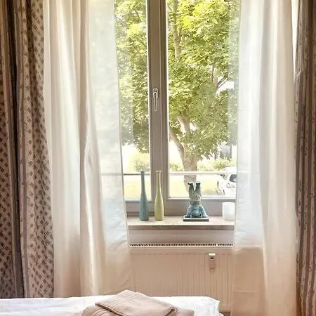 Daire Gemuetliche Mit Balkon In Schönefeld