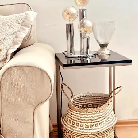 Gemuetliche Mit Balkon In דירה שונפלד