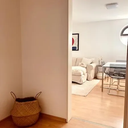Daire Gemuetliche Mit Balkon In