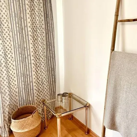 Gemuetliche Mit Balkon In * Schönefeld