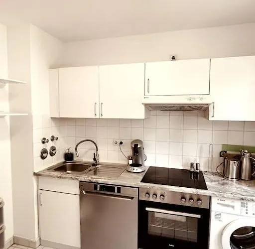 Gemuetliche Mit Balkon In *