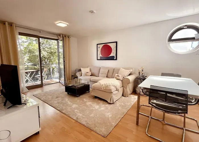 アパート Gemuetliche Mit Balkon In